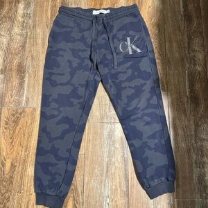 Calvin Klein Jeans Mens Camo Joggers - Dark Blue